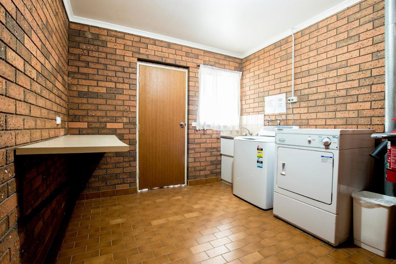 Sportslander Motor Inn Moama Kültér fotó